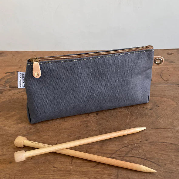 Artifact Knitting Long Pouch