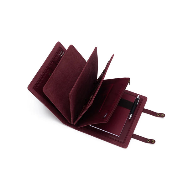 Della Q Hook & Needle Notebook