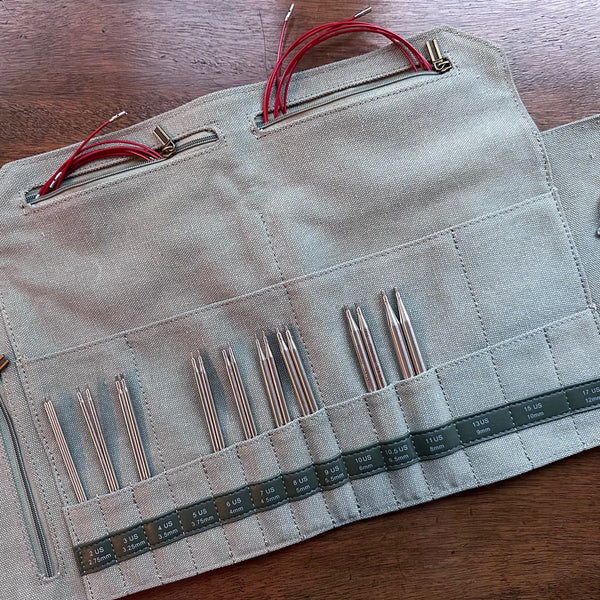 Della Q Maker's Canvas Needle Case