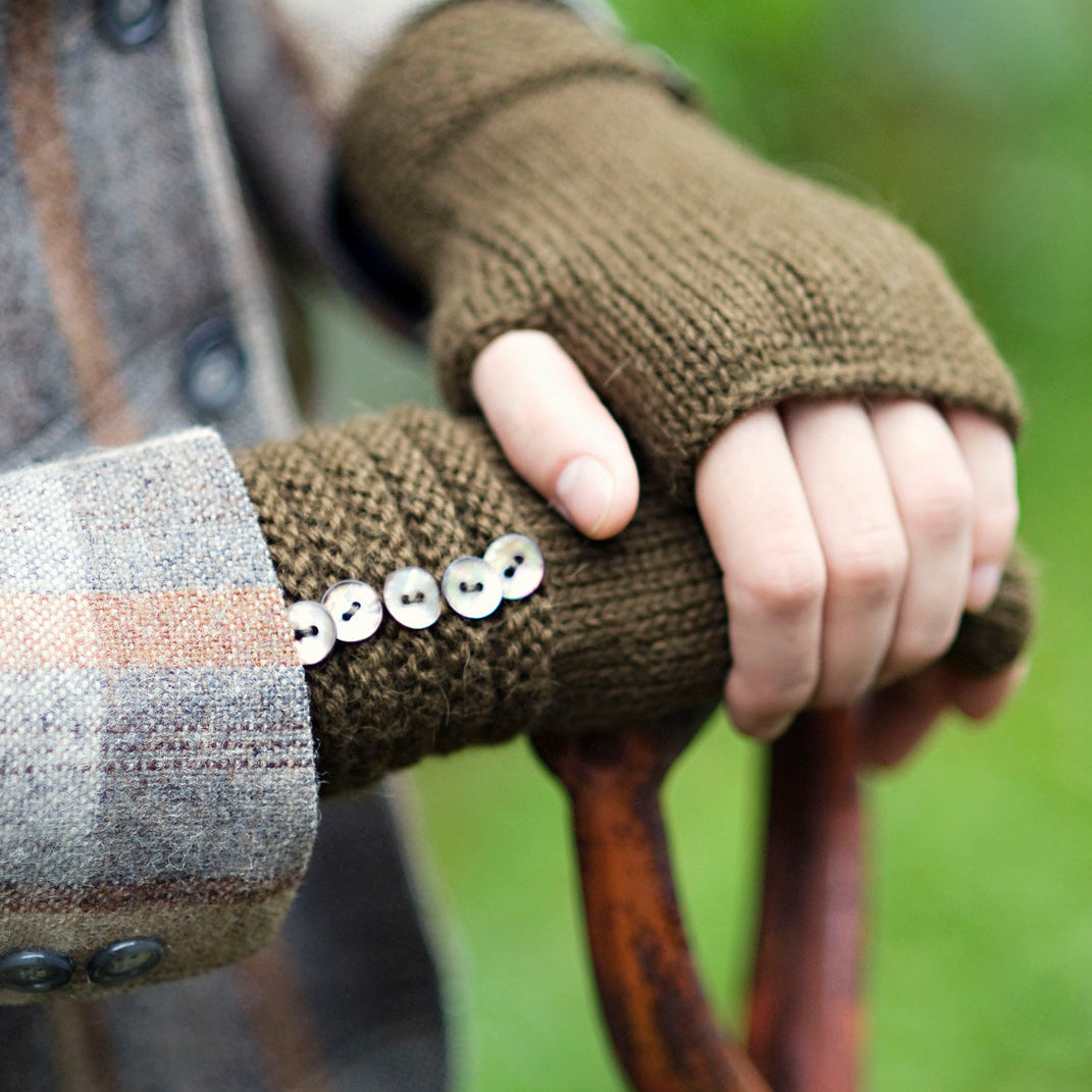 Welted Fingerless Gloves